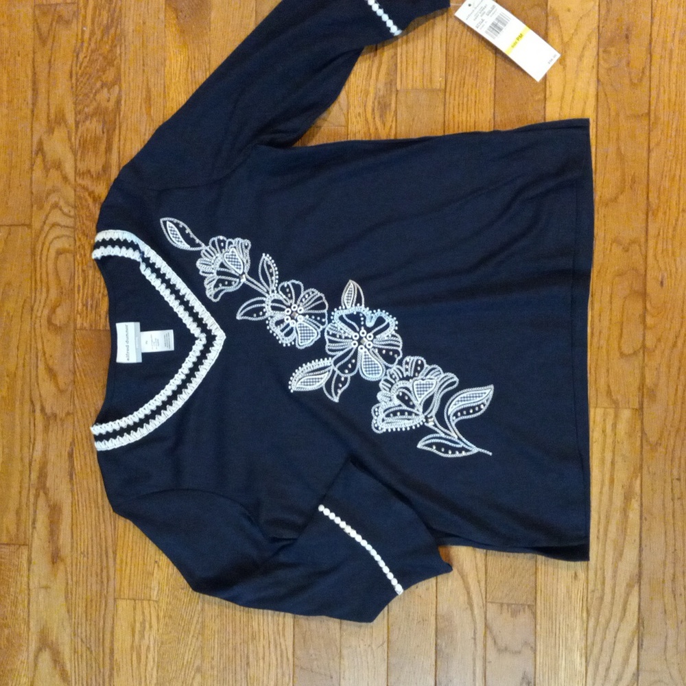 NEW Embellished navy blue Alfred Dunner petite medium  shirt